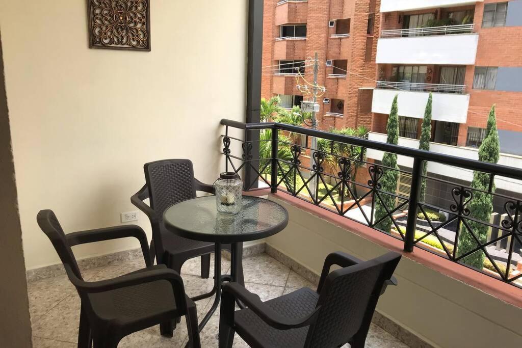 Apartamento Laureles 301 Medellín Exterior foto